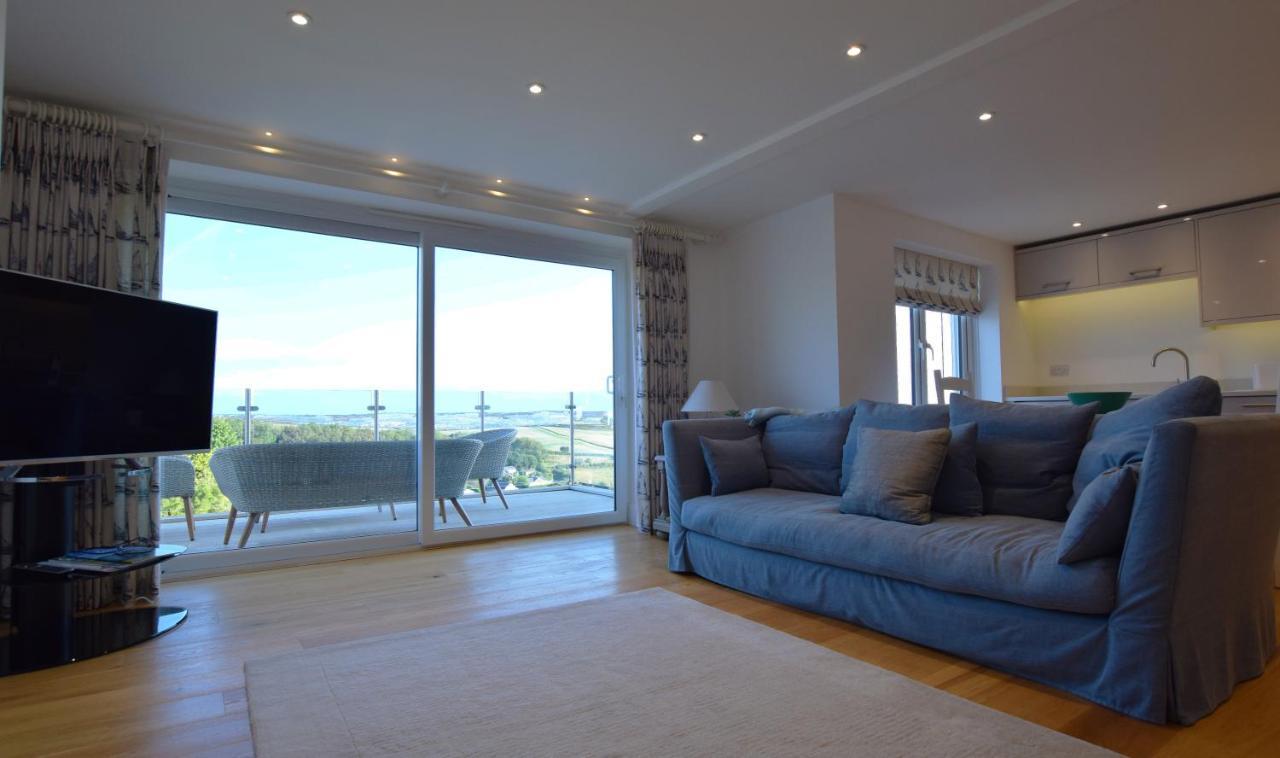 Whispers - 4 Bedroom Modern Family Holiday Home In Salcombe Sleeps 8 מראה חיצוני תמונה