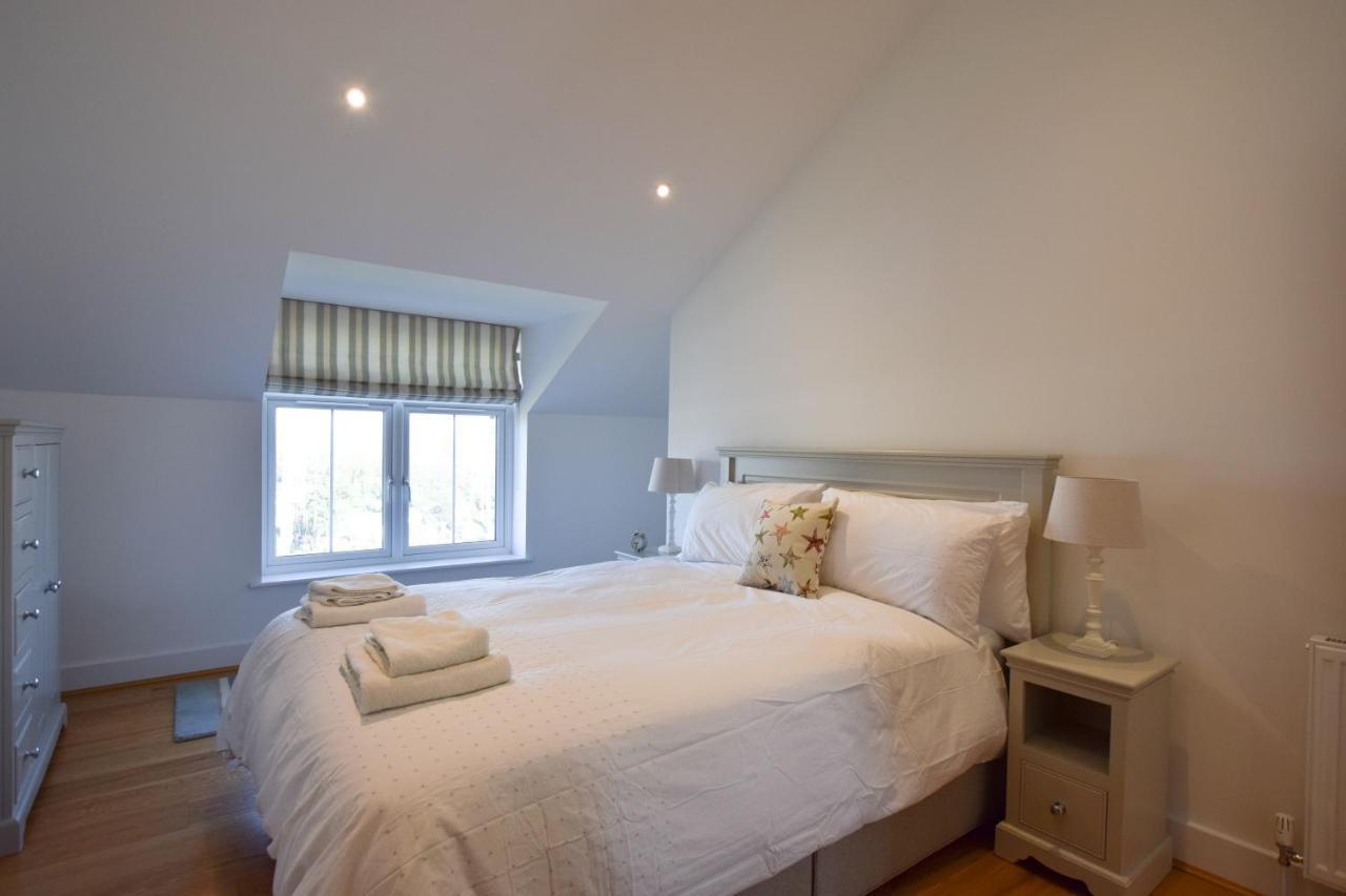 Whispers - 4 Bedroom Modern Family Holiday Home In Salcombe Sleeps 8 מראה חיצוני תמונה