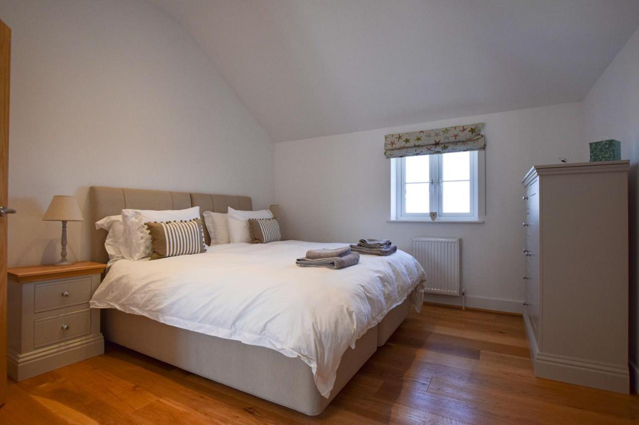Whispers - 4 Bedroom Modern Family Holiday Home In Salcombe Sleeps 8 מראה חיצוני תמונה